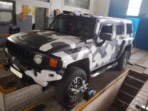 Ustawianie geometrii w Hummer H3. AutoMetria Geometria Kół Zbieżność Mechanika Nysa